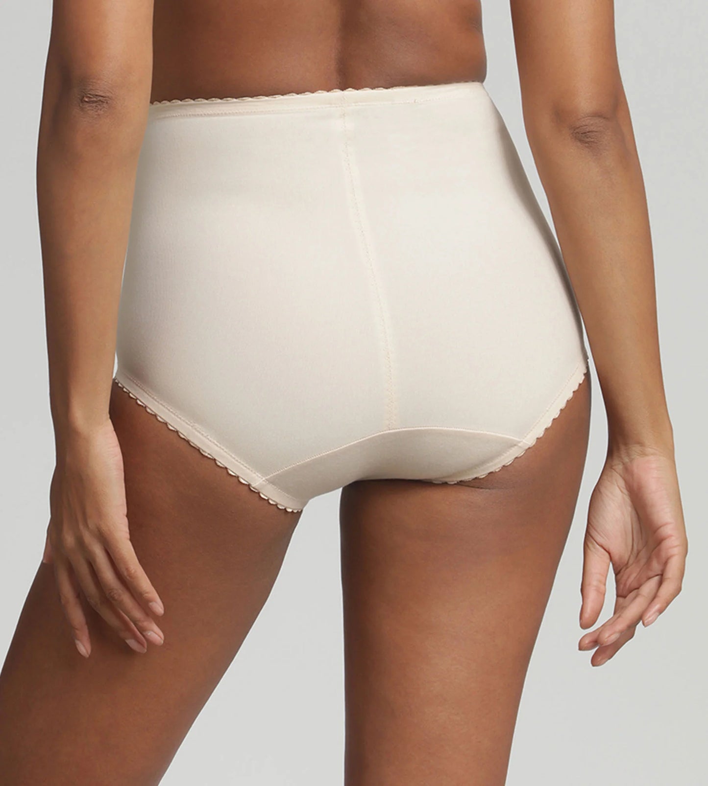 Playtex Guaina modellante Regina di Quadri 2522